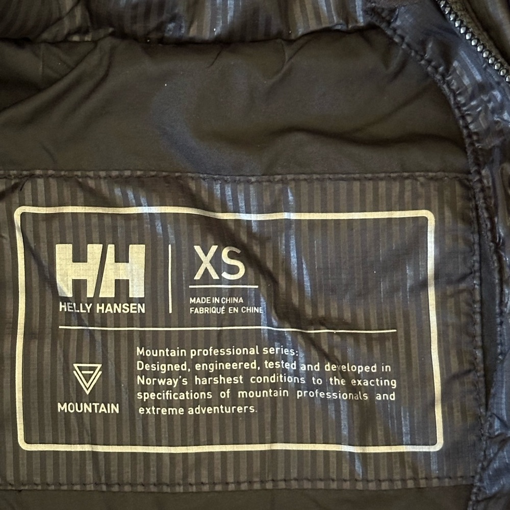 Helly Hansen Mountain Microlight Black Puffer Jac… - image 4